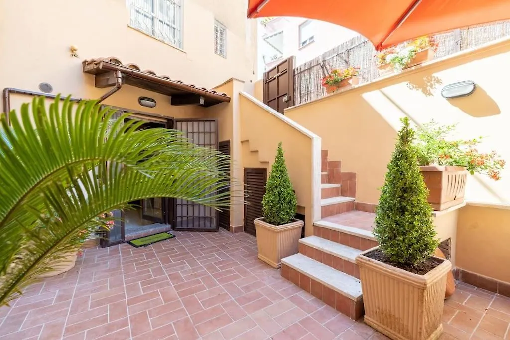 Casa Gianni 5 Stelle Apartment With Garden Rome