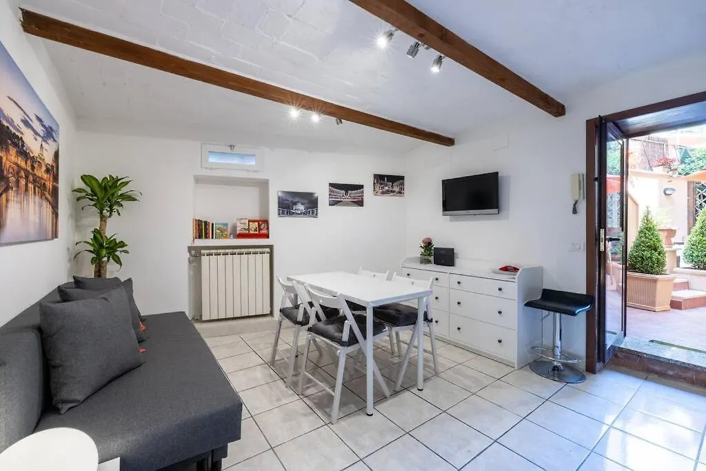 Casa Gianni 5 Stelle Apartment With Garden Rome